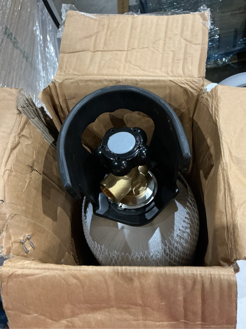 Condition photo showing Good Condition for tmcraft 10lb co2 tank, high strength aluminum alloy cylinder with cga-320 valve, dot approved cylinder for kegerator kit and draft beer dispensing