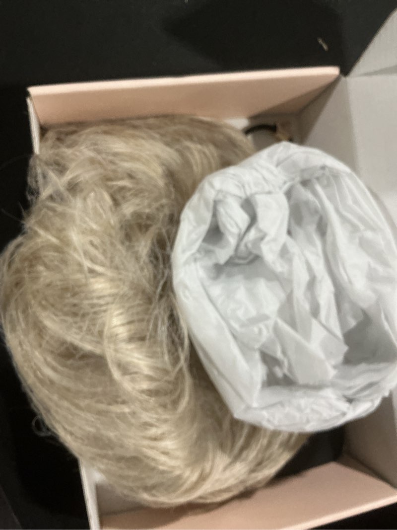 Condition photo showing Good Condition for Short Hair Topper for Thinning Hair 5.5 Inch Short Pixie Cut Toppers Pieces Natural Curly Texture Synthetic Brown Mix Natural Blonde Wiglets Hairpieces (5.5 inch) Brown mix Natural Blonde 5.5 Inch