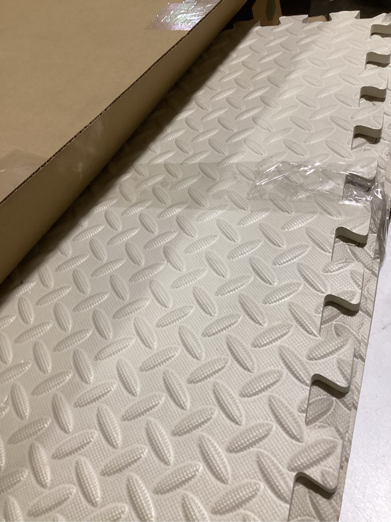 Condition photo showing Good Condition for prosourcefit puzzle exercise mat ½ in, eva interlocking foam floor tiles for home gym, mat for home workout equipment, floor padding for kids, cream, 24 in x 24 in x ½ in, 24 sq ft - 6 tiles beige 6 pack (24 sq ft)