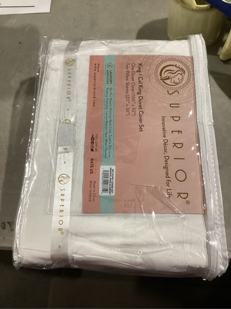 Condition photo showing Good Condition for Superior Glenmont Cotton 200 Thread Count Duvet Cover Set, Comforter Cover, Bed Essentials, Embroidered Geometric Border, Includes 1 Duvet Cover- Button Closure, 2 Pillow Shams, King/California King