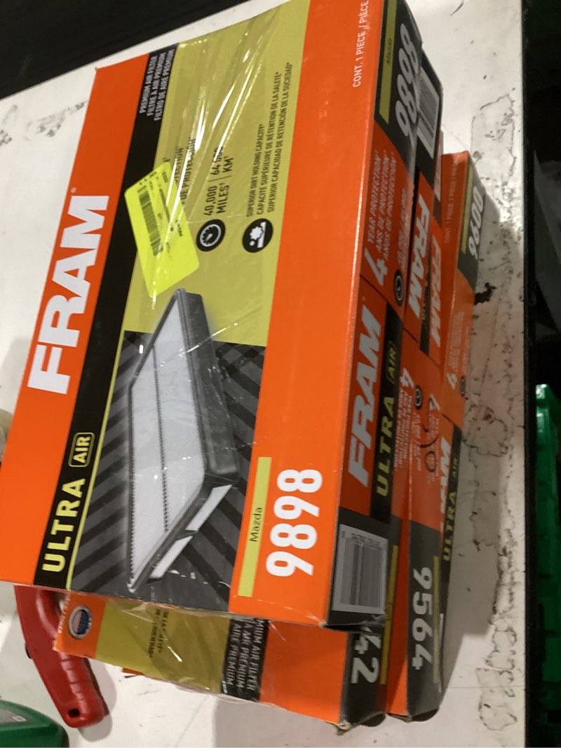 Condition photo showing Good Condition for assorted 4pk air filters