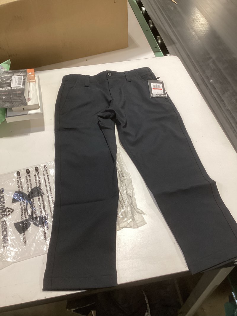 Under Armour Boys Showdown Golf Pants Black (001)/Halo Gray X-Small