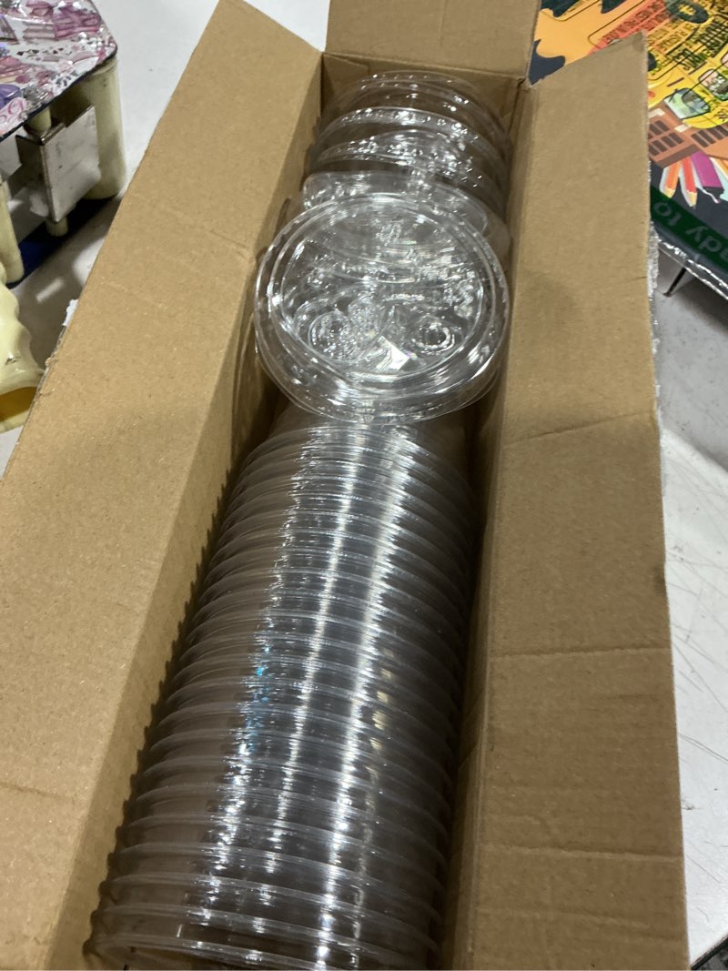 Condition photo showing Good Condition for qinsihwn 20 oz clear plastic cups with strawless sip lid,25 sets disposable iced coffee cups with lids,disposable clear plastic cups with lids for iced coffee,smoothie,cold drinks for party 25pcs 20oz strawless sip lids