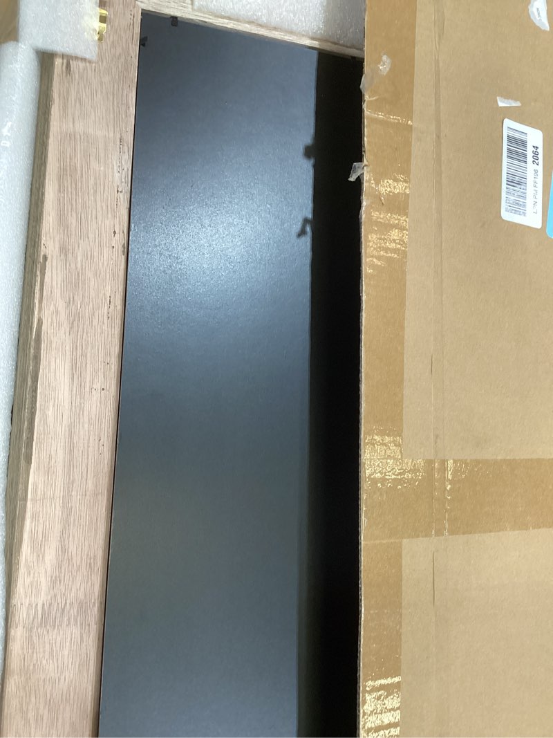 Condition photo showing Good Condition for ArtXO Antique 18x24 Picture Frame,2.75" Wide Wooden Vintage Ornate Photo Frame 18 by 24 In,Gallery WAll Art Decor,Bronze Gold & Aquamarine 5 18"x24" Green05