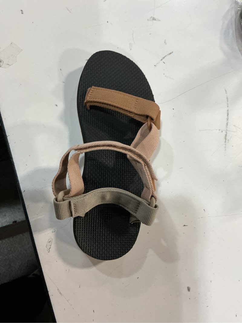 Condition photo showing Good Condition for ((Sz 6)Women's Original Sport Sandals Hiking Sandals with Arch Support Yoga Mat Insole Light Weight Outdoor Water Shoes 9 Brown