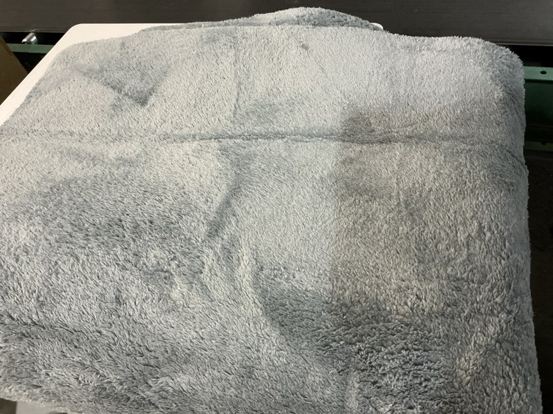 Condition photo showing Good Condition for Washable Grey Rugs for Living Room Bedroom, 5x7 Feet Super Soft Memory Foam Rug Indoor Carpet for Kids Room Boys Girls Dorm Bedside Nursery Decor Mat