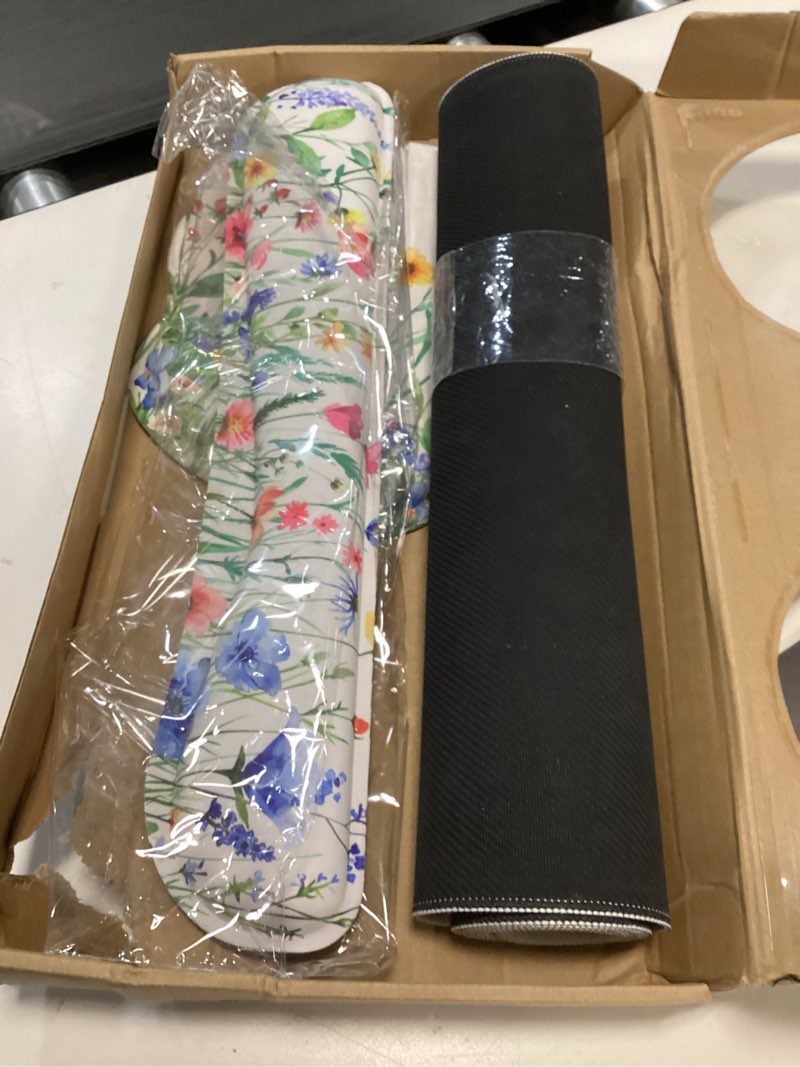 Condition photo showing Good Condition for Flower Mouse Pad Set Large Desk Matt for Desktop, Ergonomic Mouse Pad with Wrist Rest, Gaming Wrist Support Keyboard Mat Cup Coaster Set Cute Office Desk Decor Accessories XXL-Wild Flower