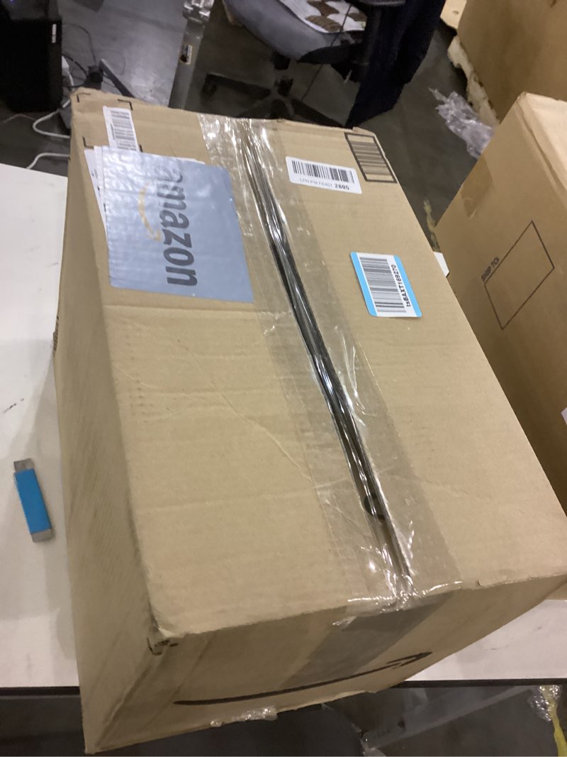 Condition photo showing New/Like New for Blanket