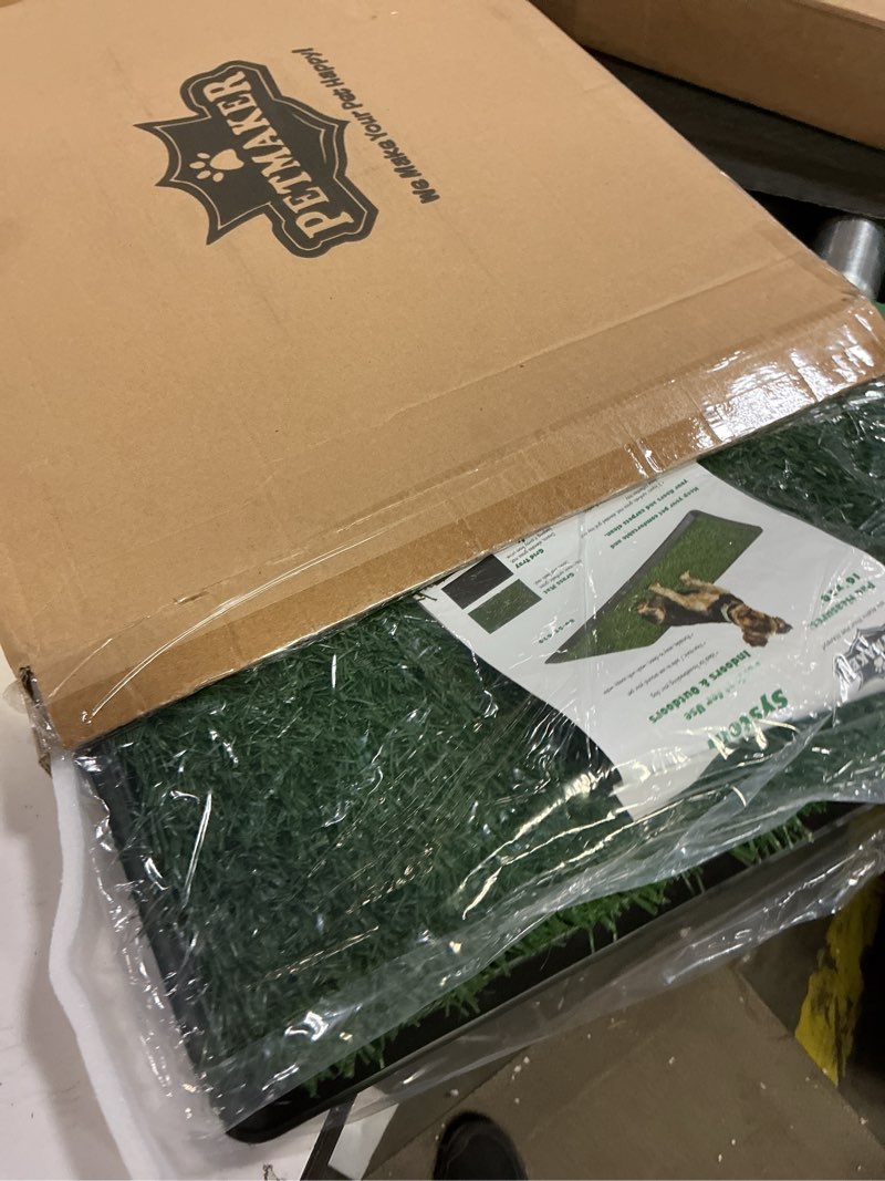 Condition photo showing Good Condition for Artificial Grass Puppy Pad for Dogs and Small Pets ? Reusable Potty-Training Pad with Tray ? Dog Housebreaking Supplies by PETMAKER (16 x 20)