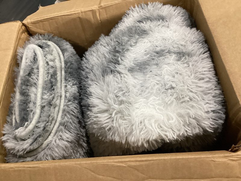 Condition photo showing Good Condition for 6x9 ft large shag rugs for living room decor, tie-dyed ultra soft fluffy furry area rugs for bedroom indoor floor, aesthetic carpet for kids home (grey) a-tie-dyed light grey 6' x 9' (rectangular)