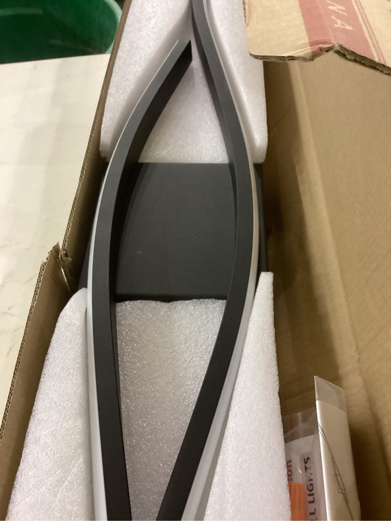 Condition photo showing New/Like New for Joossnwell Bathroom Light Fixture Over Mirror 39.37 Inch Vanity Lights Bar for Bathroom Dimmable 5CCT Modern Vanity Light Black Led Bath Light Wall Lamp Black 39.4 inch long