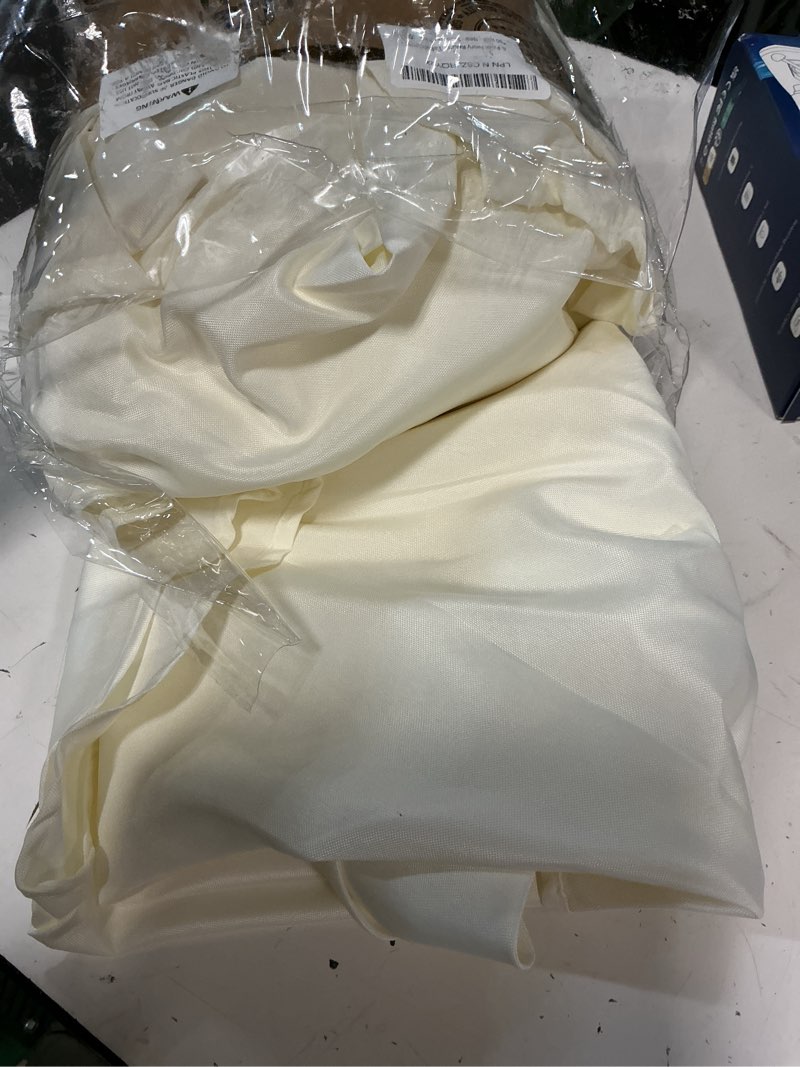 Condition photo showing Good Condition for brillmax 6 pack ivory round tablecloths 90 inch for 60” tables - 150 gsm polyester fabric, 15" standard drop, water, stain & wrinkle resistant cloth cover for wedding reception banquet dining ivory 90 in, 6 pack