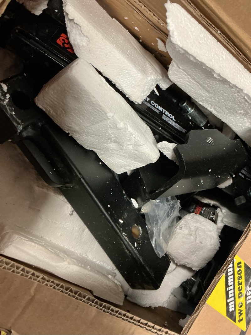 Condition photo showing Good Condition for curt 17422 short trunnion bar weight distribution hitch with sway control, up to 15k, 2-in shank, 2-5/16-inch ball 15k lbs capacity