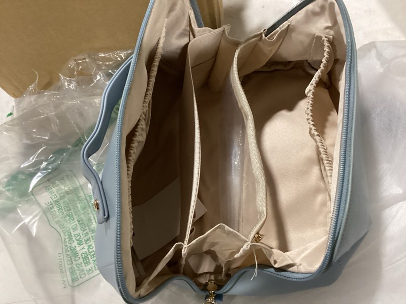Condition photo showing Good Condition for eachy travel makeup bag, large capacity cosmetic bag for women, waterproof pu leather, flat open portable toiletry bag for skincare, brushes & travel essentials large an-blue