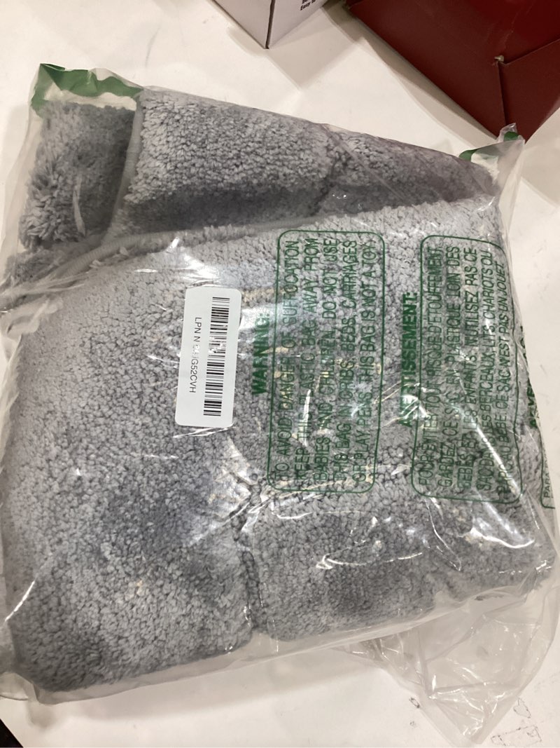 Condition photo showing Good Condition for LOCHAS Bathroom Rug Set Light Grey, Soft Bath Rug Set 2 Piece, Toilet Mat U-Shaped 20x20 and 34x20 Bath Rugs, Quickly Dry Mats for Bathroom, Tub, Washable, Super Absorbent Floor Mat Light Grey 34" x 20" Plus 20" x 20" (U-Shape)