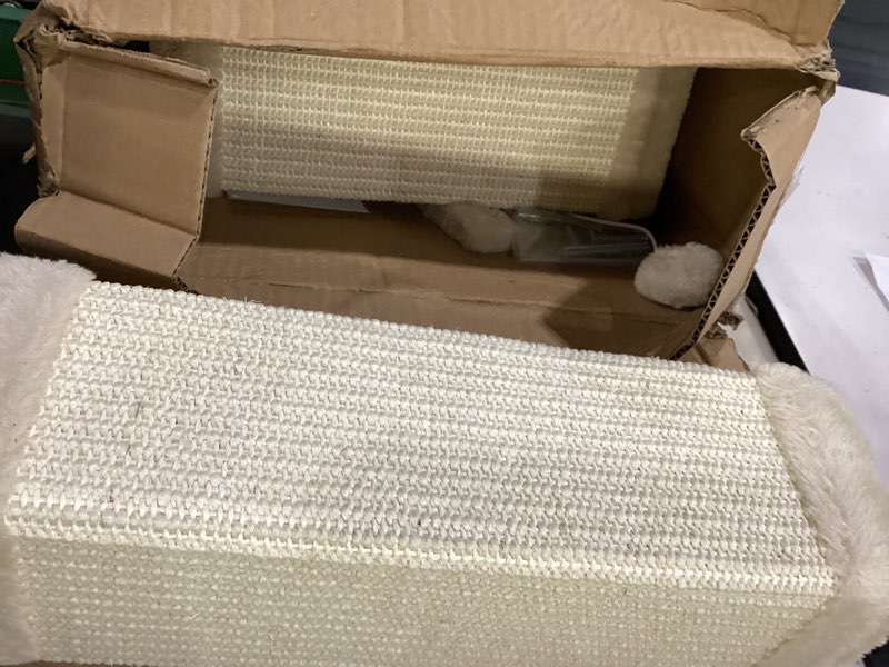 Condition photo showing Good Condition for cat scratching post for large cats, cat scratcher for indoor cats adults, sturdy sisal scratch post to protect furniture, 32 inch, beige