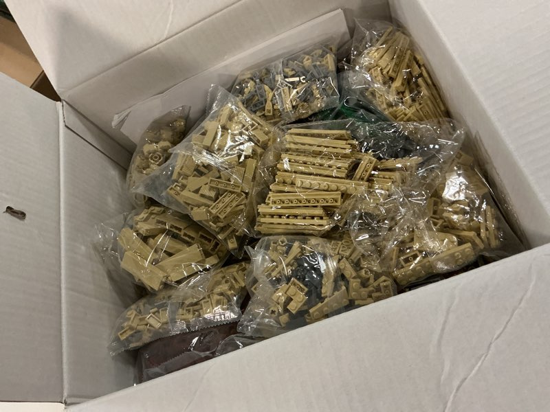 Condition photo showing As Is for Sagrada Familia Cathedral Spain Architecture Building Set,Spain Landmarks Castle Church MOC Modular City Building House Model Large Kit for Adults Collection?10045 PCS?