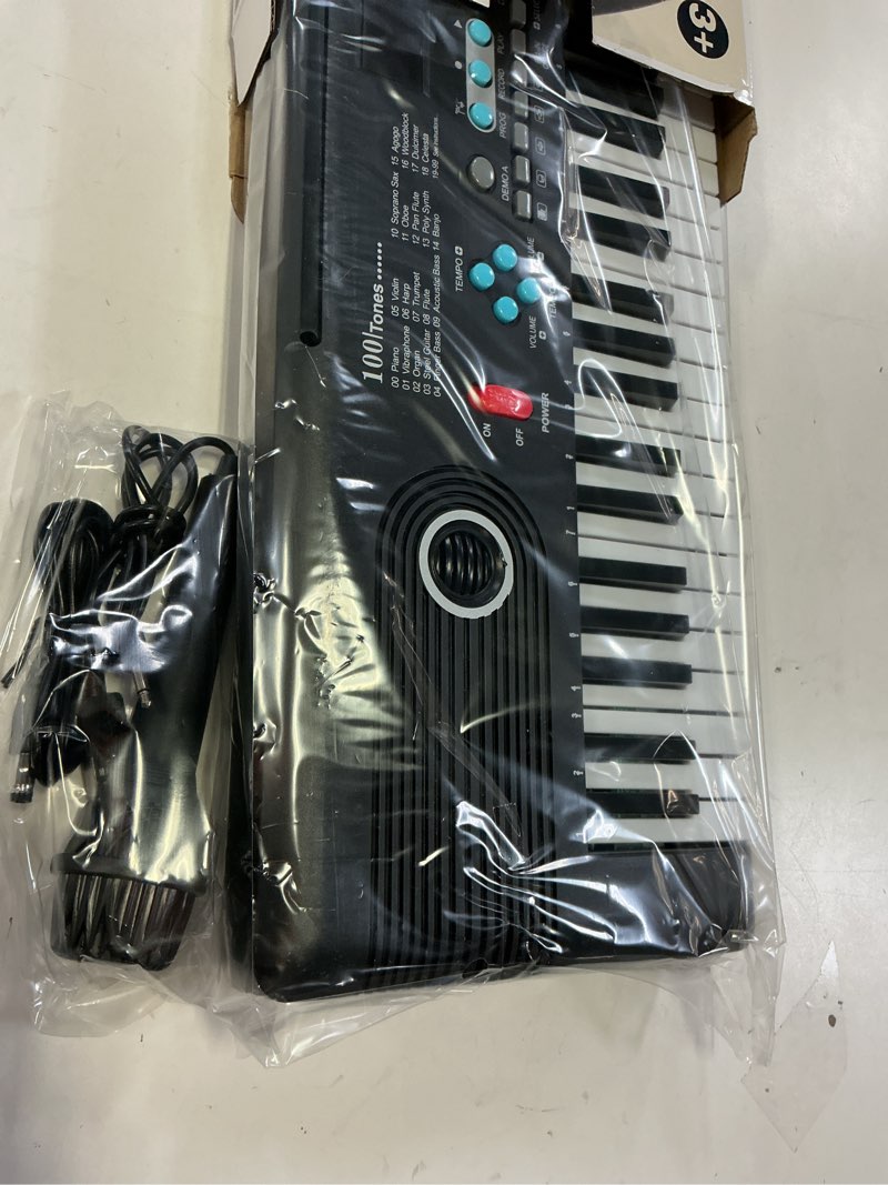 Condition photo showing Good Condition for 61 keys keyboard piano, electronic digital piano with built-in speaker microphone, portable keyboard gift teaching for beginners, electric piano for kids black
