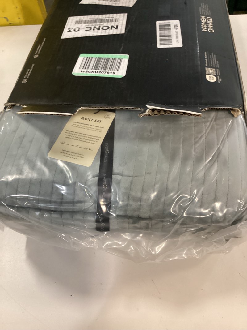 Condition photo showing New/Like New for EVERGRACE Velvet Quilt Set King Size, Luxurious Soft Quilted Bedding Sets, Lightweight Velvet Comforter for All Season, Striped Channel Bedspread Coverlet with 2 Shams, 104" x 92", Blue Linen King Channel Blue Linen