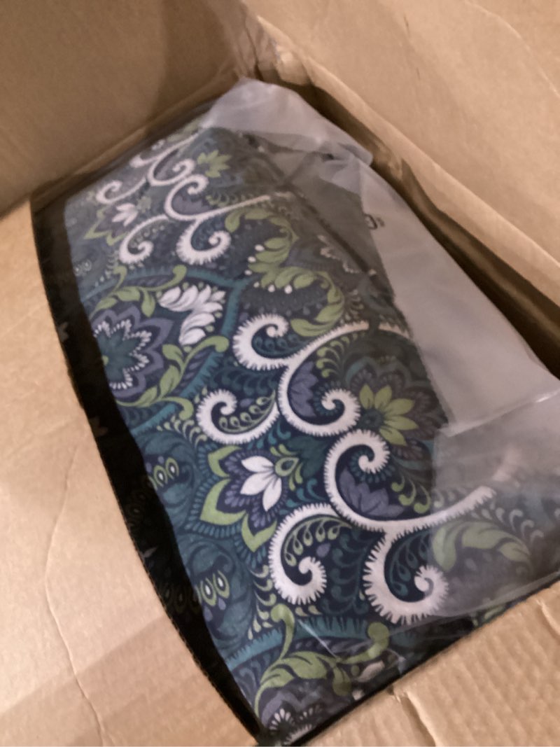 Condition photo showing Good Condition for arden outdoor chair cushion, 21 x 20, rain-proof, fade resistant sapphire aurora blue damask 21 x 20 cartridge style sapphire aurora blue damask