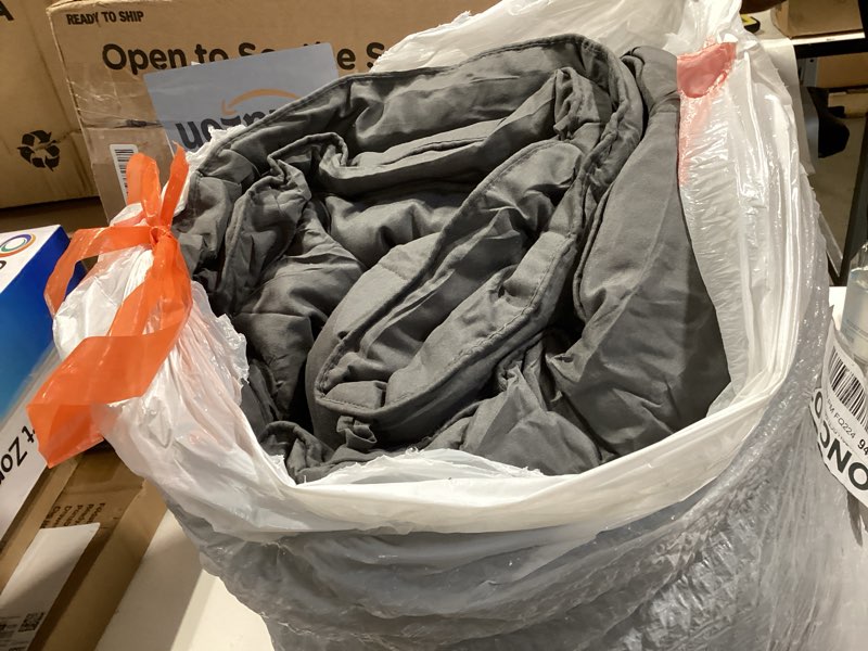 Condition photo showing Good Condition for stwiener soft oversized king comforter 120"x120" extra large lightweight quilted down alternative all season fluffy breathable microfiber grey grey oversized king(120''x120'')