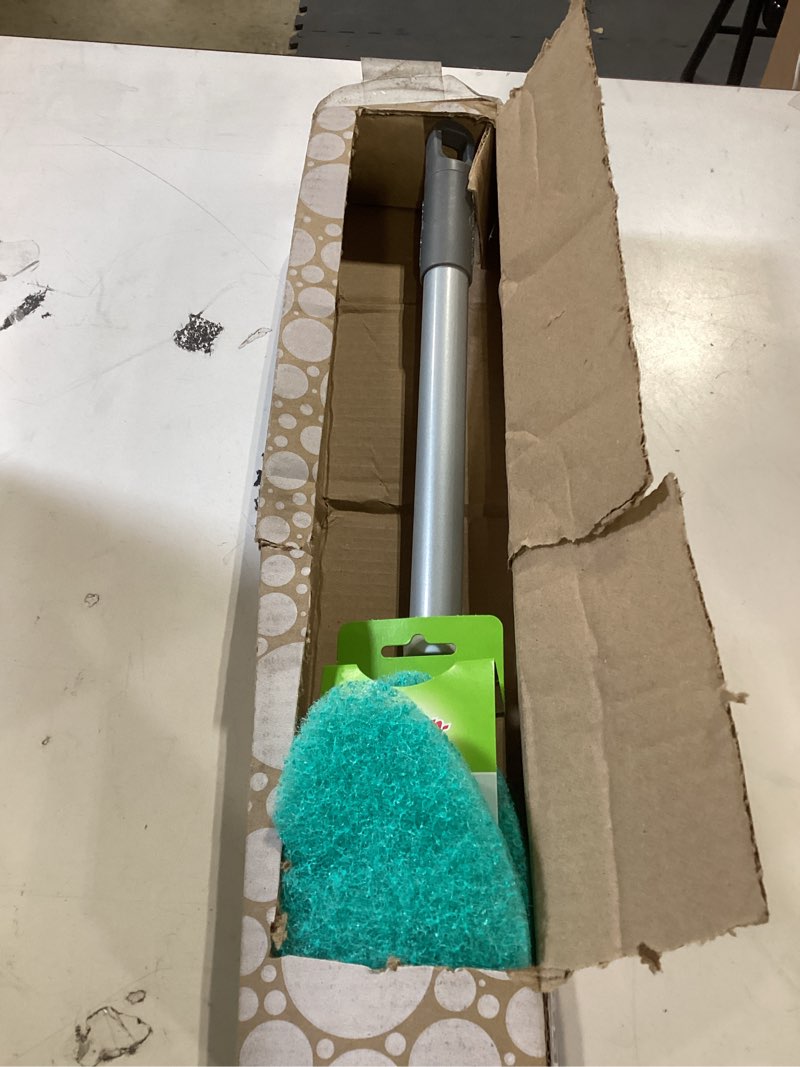Condition photo showing Good Condition for scotch-brite extendable tub & tile scrubber kit, includes 1 handle and 3 non-scratch scrubber pads