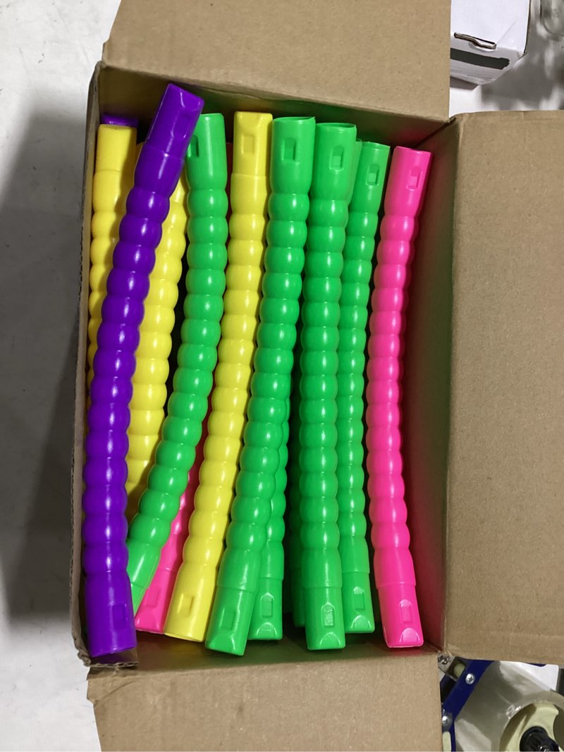 Condition photo showing Good Condition for sratte 12 pcs toy hoop for kid detachable adjustable toy hoop colored exercise ring plastic circle for kid teen gymnastics dog agility equipment, require self assembly(simple colors, 28 inch) simple colors 28 inch