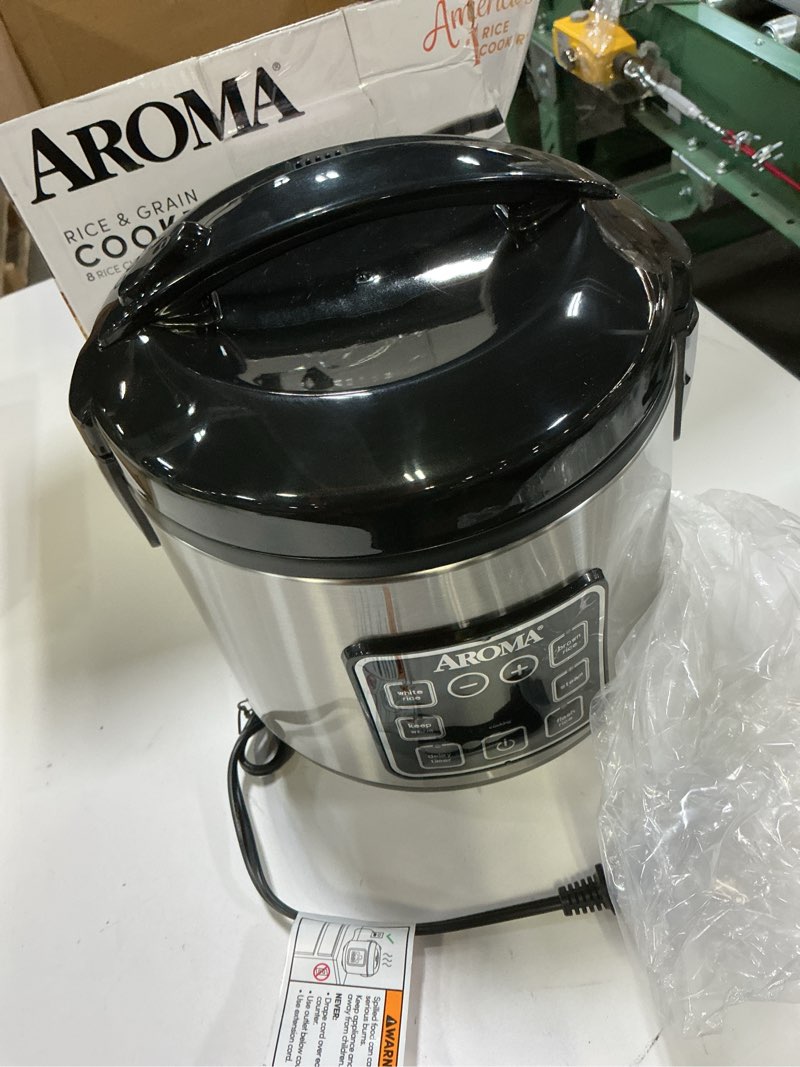 Condition photo showing Good Condition for AROMA Digital Rice Cooker, 4-Cup (Uncooked) / 8-Cup (Cooked), Steamer, Grain Cooker, Multicooker, 2 Qt, Stainless Steel Exterior, ARC-914SBD 4 Cup Uncooked / 8 Cup Cooked