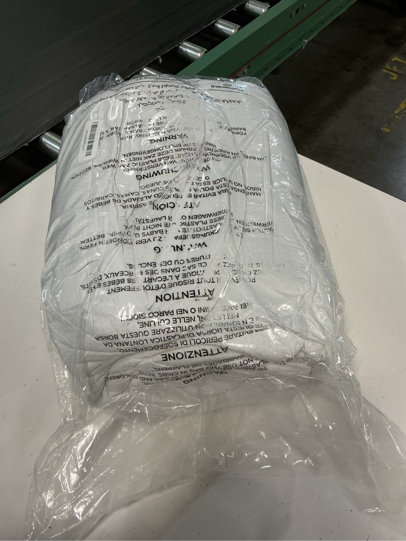 Condition photo showing New/Like New for bedsure king size mattress protector waterproof - quilted fitted waterproof mattress pad topper with 8-21 inches deep pocket, noiseless bed cover padded, machine washable,white, 78x80 inches king white