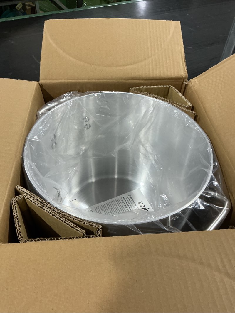 Condition photo showing Good Condition for winco alst-20 elemental 20 quart aluminum stock pot
