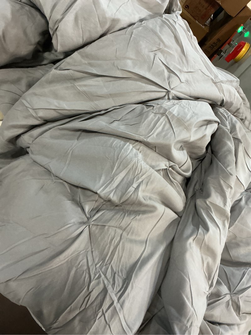 Condition photo showing Good Condition for bedsure full comforter set grey - bed in a bag full size bedding set 7 pieces, gentlesoft™ pintuck bed set gift for family, pinch pleat grey comforter with sheets, pillowcases & shams