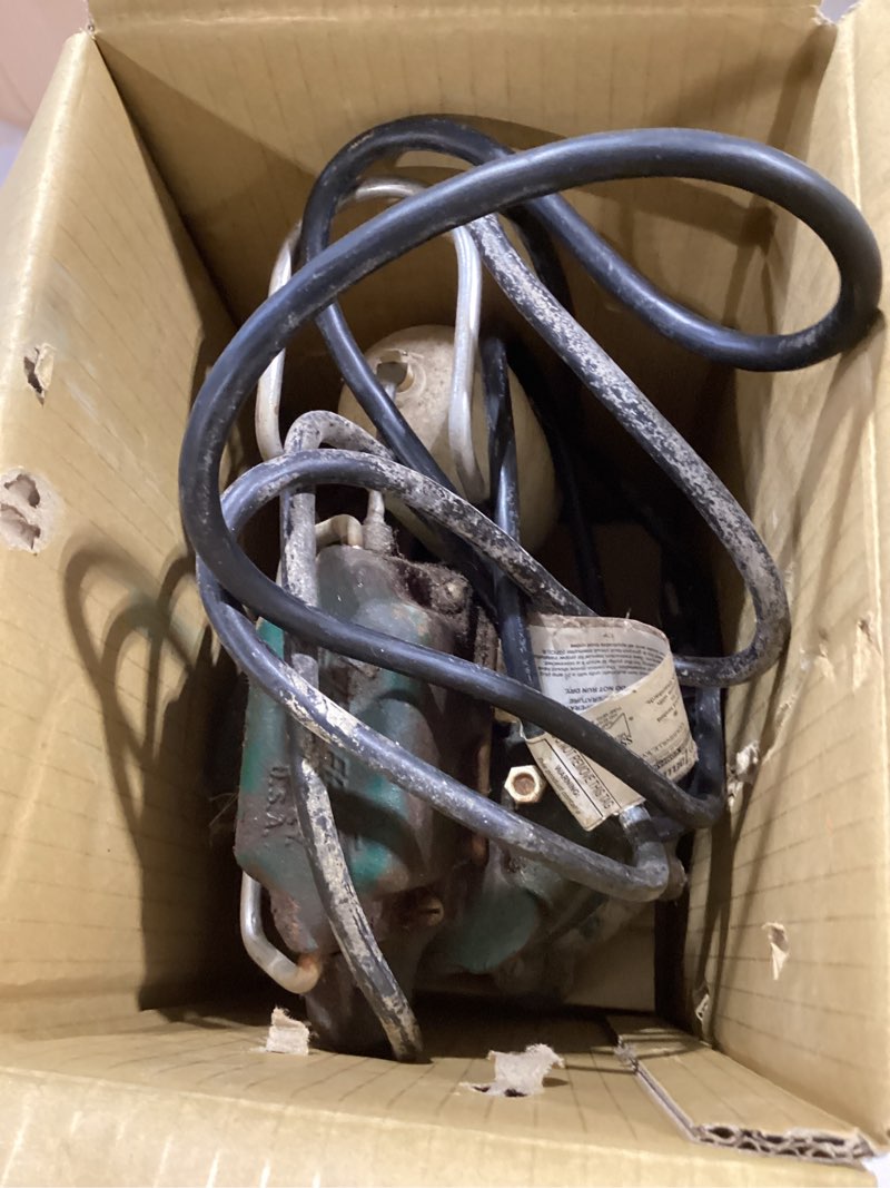 Condition photo showing As Is for zoeller 1/3-hp 115-volt 42-gpm cast iron submersible sump pump