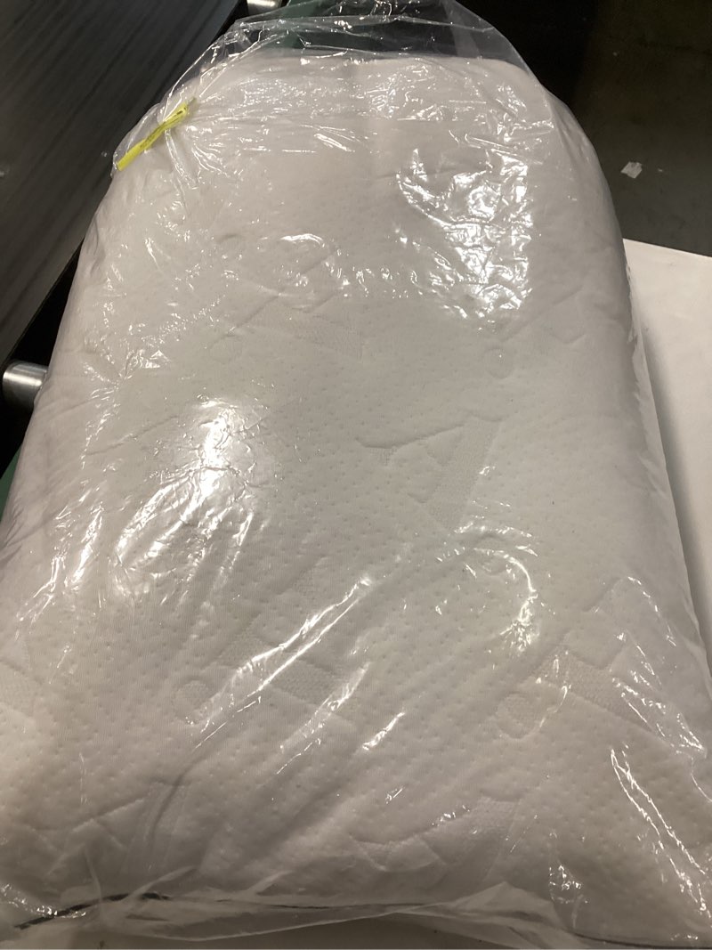 Condition photo showing Good Condition for serta hotel collection bed pillows queen/standard size set of 1 400 thread count 100% cotton cover, medium firm, support gusseted down alternative pillow for back, stomach or side sleepers, 18\" x 26\"