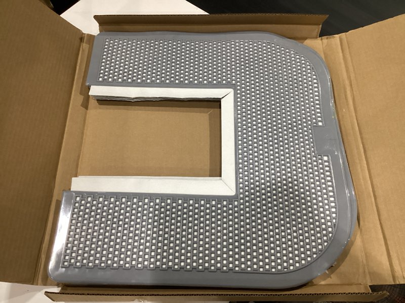Condition photo showing New/Like New for fresh products mat toilet gy 1550ct