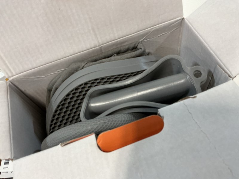 Condition photo showing Good Condition for Rorecay 6pcs Oven Mitts and Pot Holders Sets for Kitchen, Extra Long Silicone Oven Gloves High Heat Resistant 500 Degrees Non-Slip Potholders Hot Pads for Baking Cooking, Grey Gray