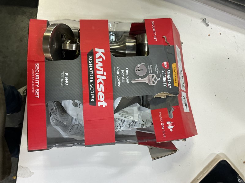 Condition photo showing Good Condition for Kwikset 991 Pismo Keyed Entry Knob and Single Cylinder Deadbolt Combo Pack Featuring SmartKey and Microban in Satin Nickel