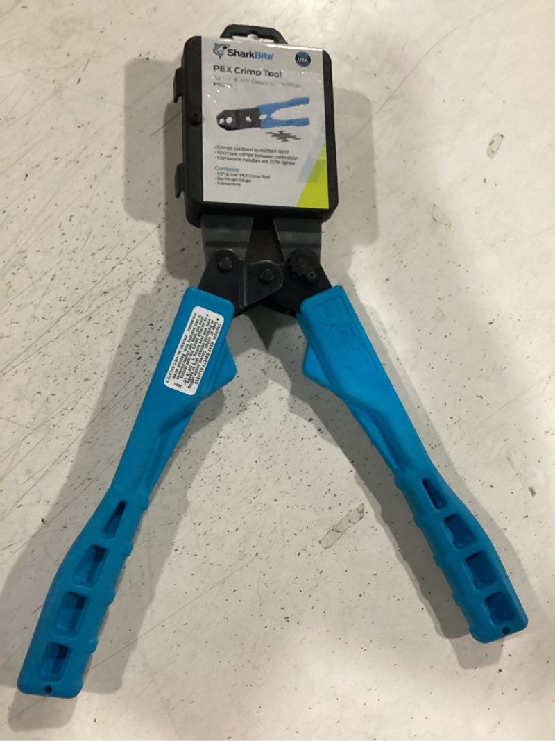 Condition photo showing Good Condition for sharkbite 1/2 to 3/4-in pex crimp tool