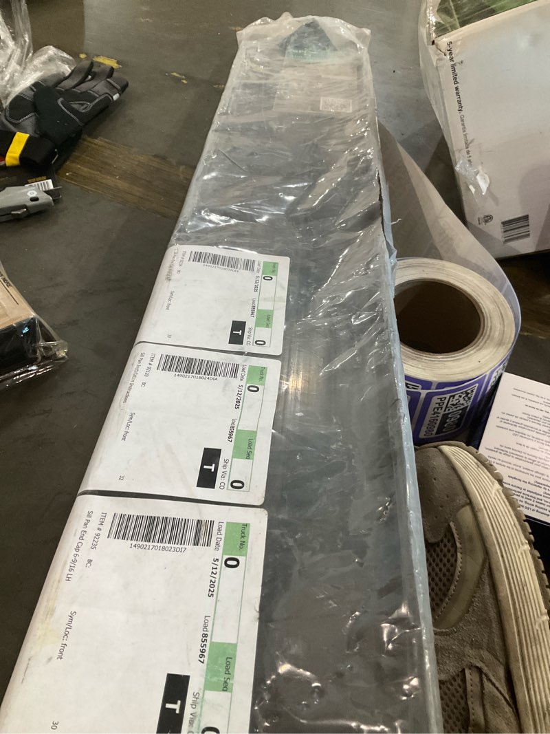 Condition photo showing Good Condition for adjustable sill pan