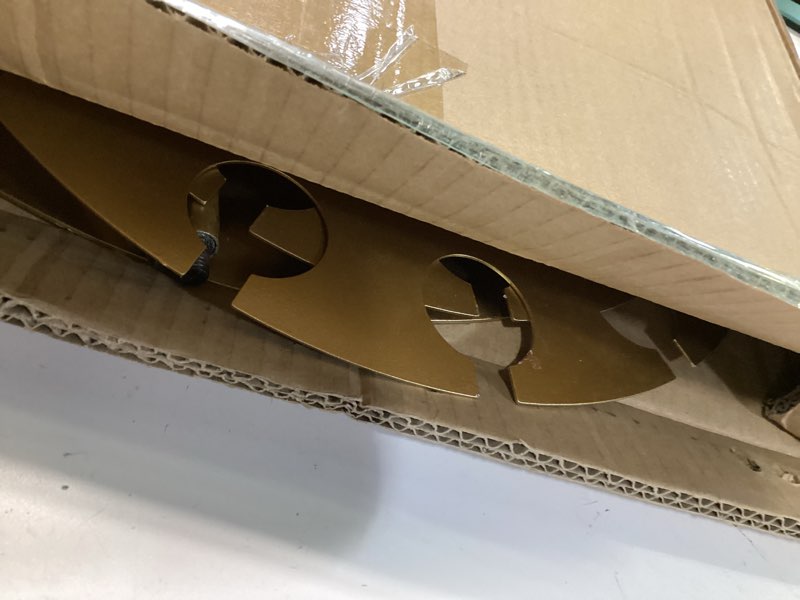 https://lotting-media.assets.bidfta.com/lotting_d9917065-dd25-489d-91c2-de755fff1a9e