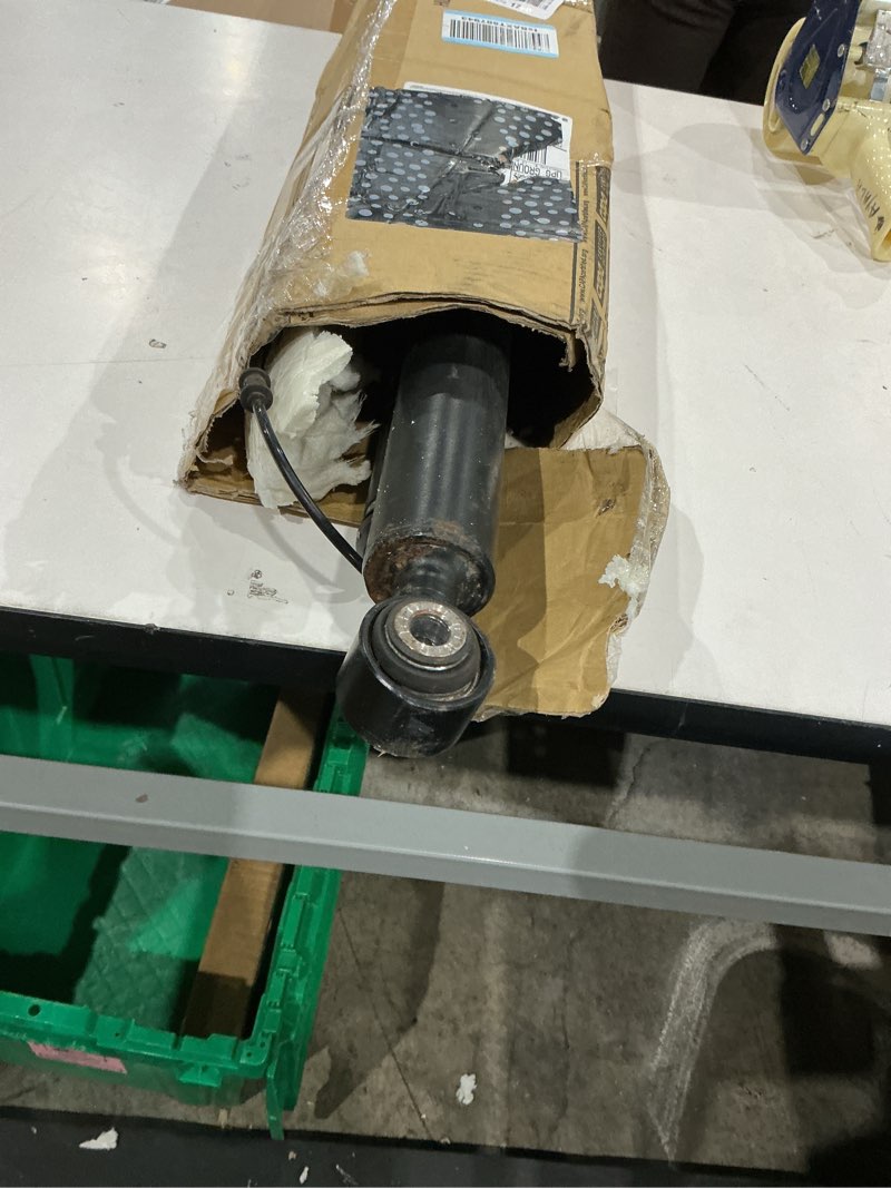 Condition photo showing As Is for rear air suspension shock strut compatible with 2000-2006 s430 s500 s55amg v8 oe 2203205013 220320501360 220320501380 2203202338 2 rear 2203205013