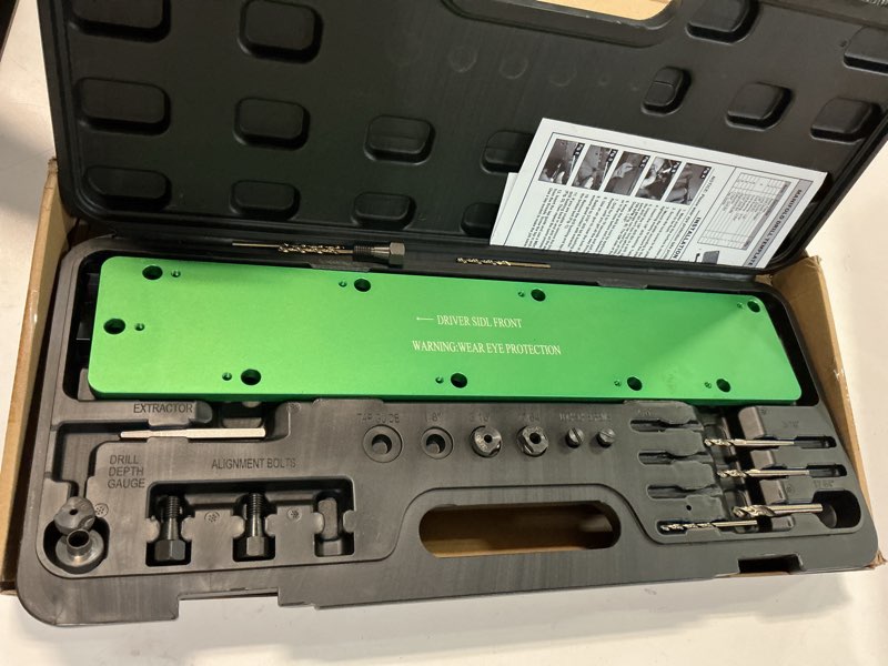 Condition photo showing Good Condition for 71500 exhaust manifold template removal tool set for dodge 5.7l hemi motors, remove broken exhaust manifold bolts without damage cylinder head