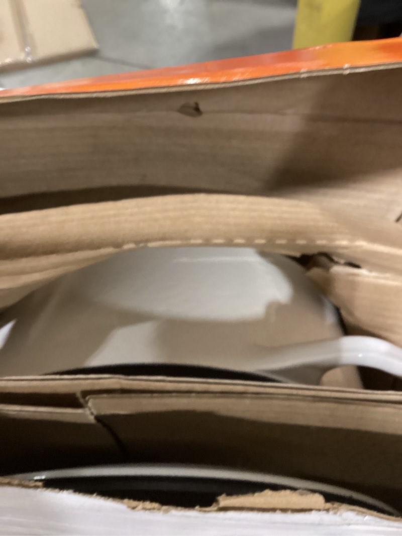 Condition photo showing item condition for le creuset enameled cast iron signature oval dutch oven, 8 qt., white white 8 qt