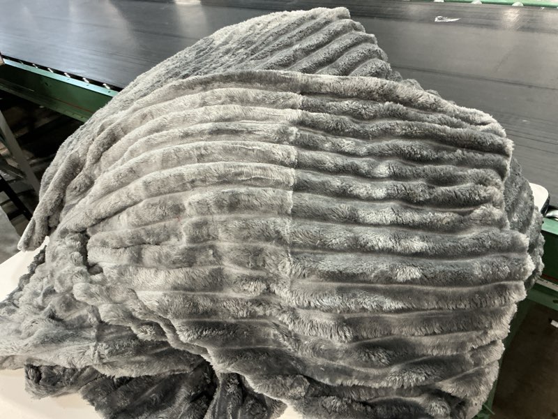 Condition photo showing As Is for Smoofy Fluffy Queen Comforter Set 3 Pieces - Light Grey Fleece Fluffy Comforter Queen Set, Luxury Fuzzy Queen Bed Set, Soft &Warm Bed Comforter All Season, Heavy Queen Bedding with 2 Pillow Cases