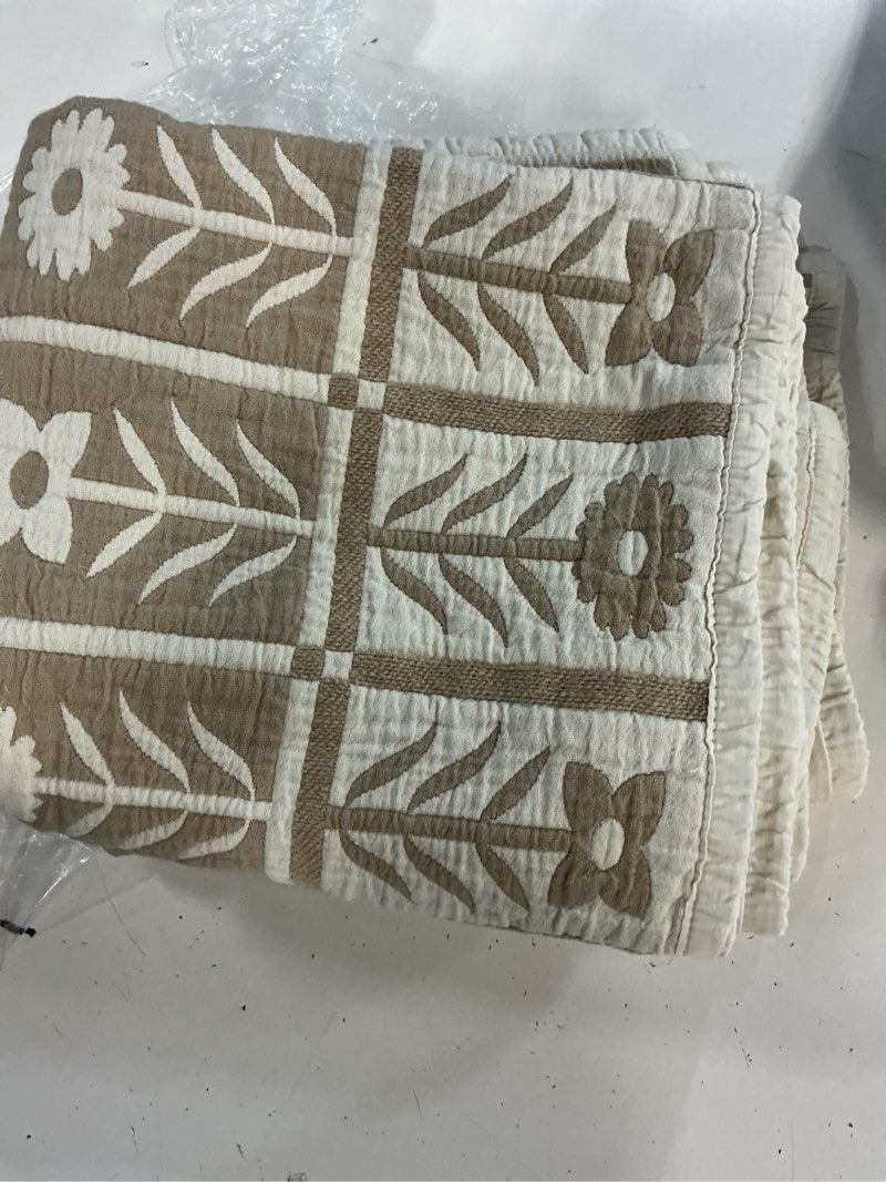 Condition photo showing Good Condition for  quince organic cotton jacquard floral sham set 2 king 