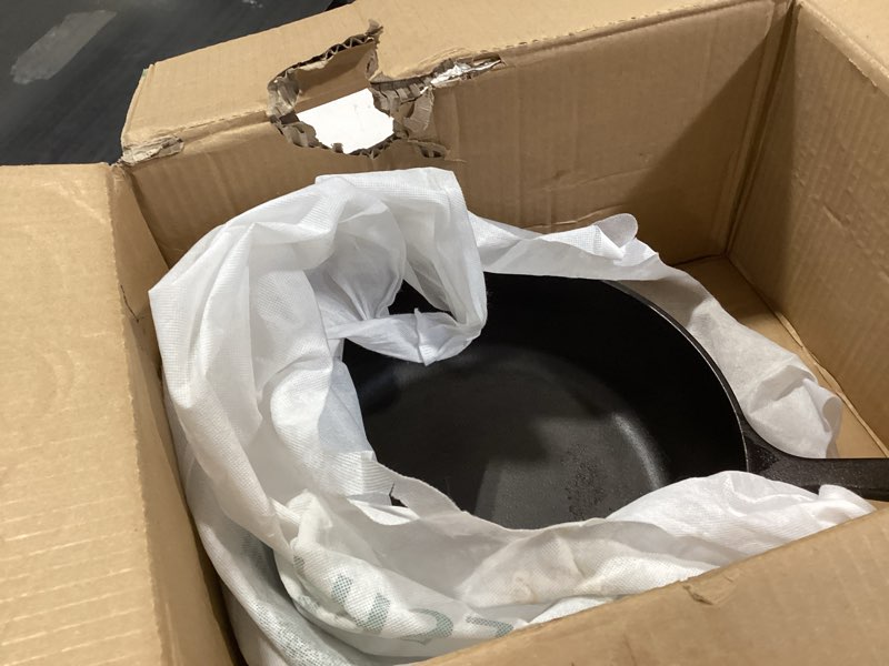 Condition photo showing Good Condition for lodge 5 quart pre-seasoned cast iron deep skillet - signature teardrop handle & assist handle - use in the oven, on the stove or grill, or over a campfire - black 5 quart iron deep skillet