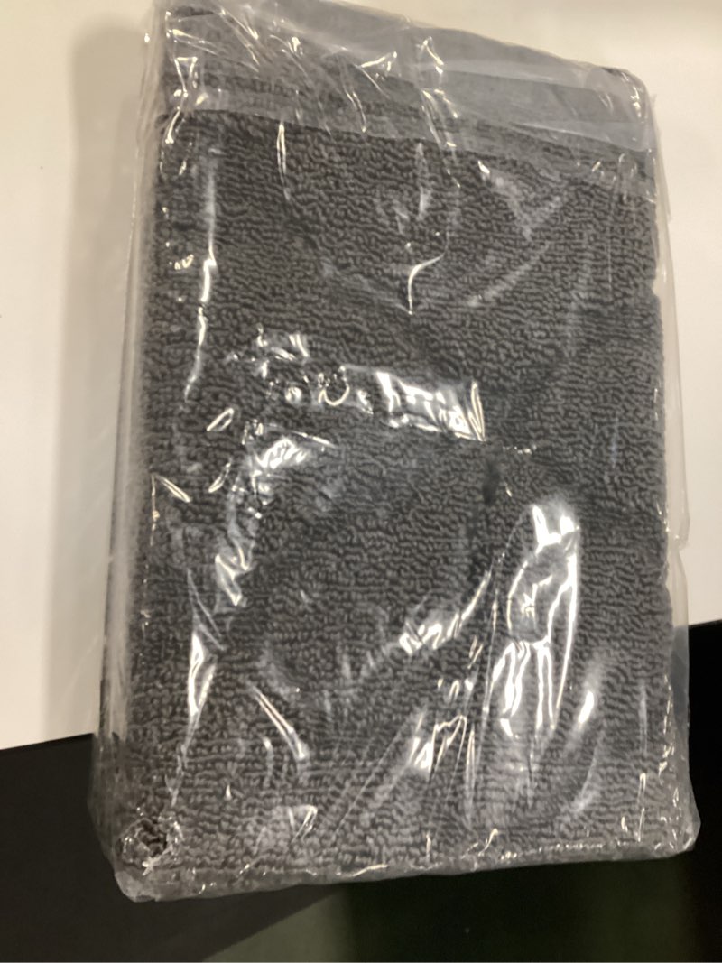 Condition photo showing New/Like New for Timo Indoor Doormat, Front Door Mat 32"x40" Absorbent Rubber Backing Non Slip Door Mats, Machine Washable Resist Dirt Low Profile Rugs for Entryway, Front Door Rugs Indoor for Muddy Wet Shoes, Grey 3'4" x 2'8" (Rectangular) Snowflake Grey