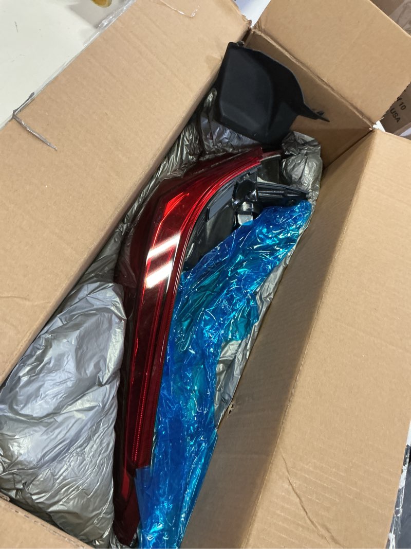 Condition photo showing Good Condition for outer tail light assembly for toyota camry xle xse 2025 replace 81550-aq020 passenger side passenger right side