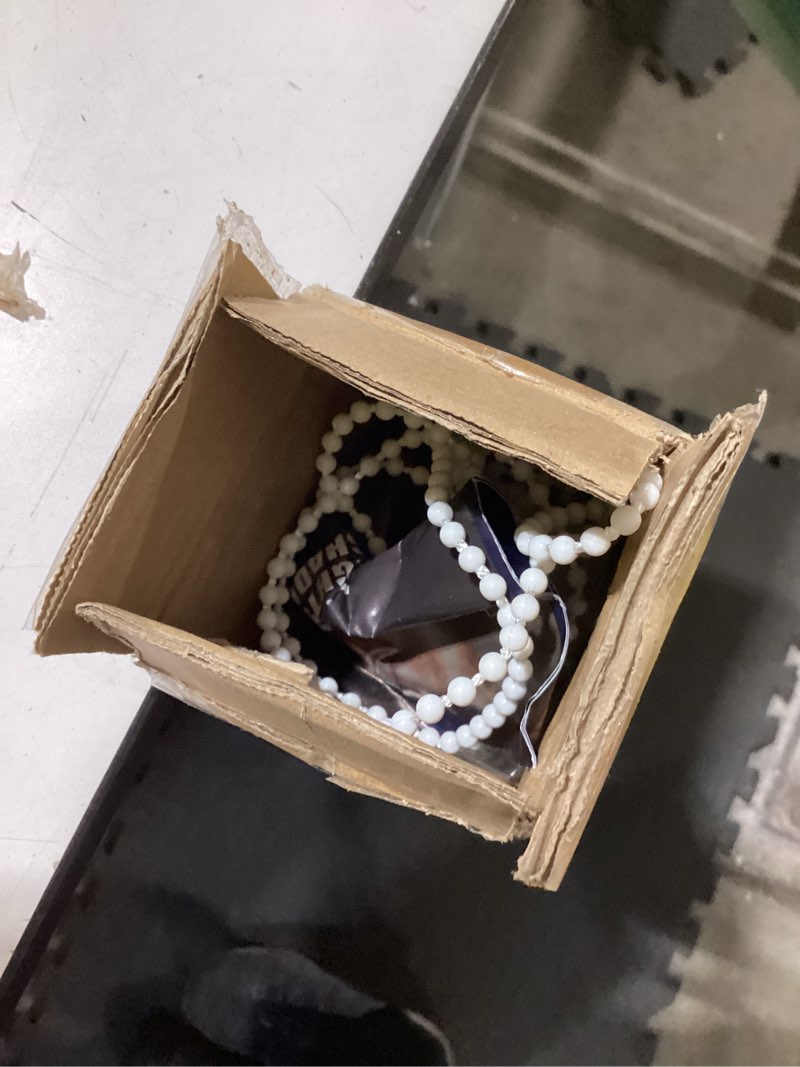 Condition photo showing Good Condition for BlindsAvenue Cellular Honeycomb Cordless Polyester Shade, 9/16" Single Cell, Light Filtering, White, Size: 22" W x 48" H White 22"W x 48"H