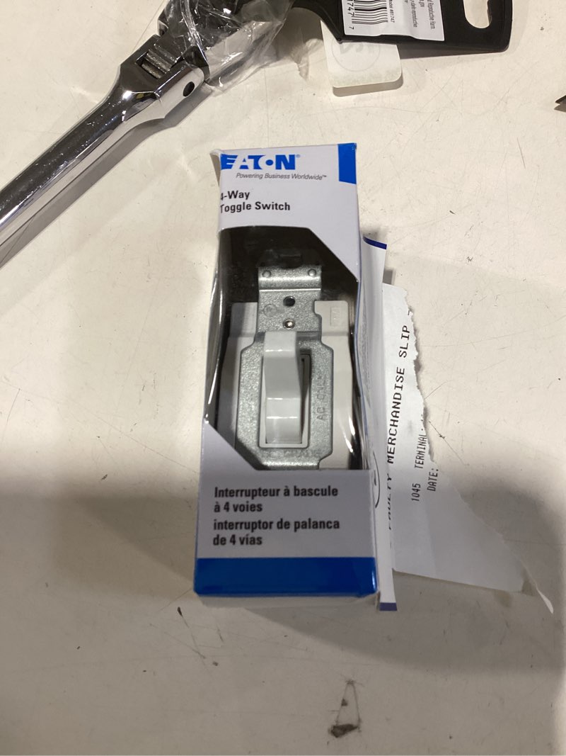 Condition photo showing Good Condition for eaton 20-amp 4-way toggle light switch, white