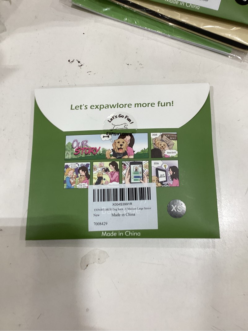 Condition photo showing New/Like New for EXPAWLORER Anti Slip Dog Socks to Prevent Licking Paws, Dog Shoes for Cold Winter Snow, Dog Booties for Hardwood Floors, Dog Boots & Paw Protectors with Grippers for Small Medium Large Senior Dogs M Medium Black